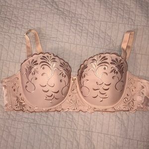 Gorgeous balconette cacique bra. 42B